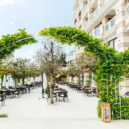 Διαμέρισμα Luxury Vue Sur La