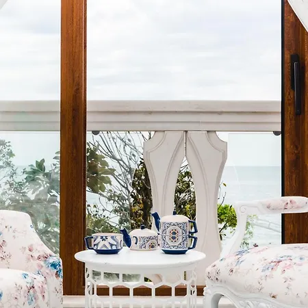 Διαμέρισμα Luxury Vue Sur La *