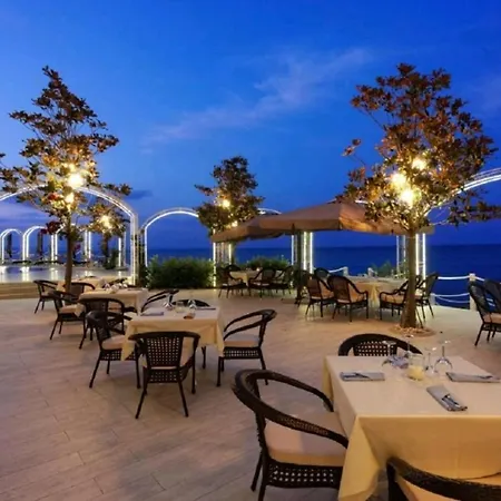 Διαμέρισμα Luxury Vue Sur La Golden Sands
